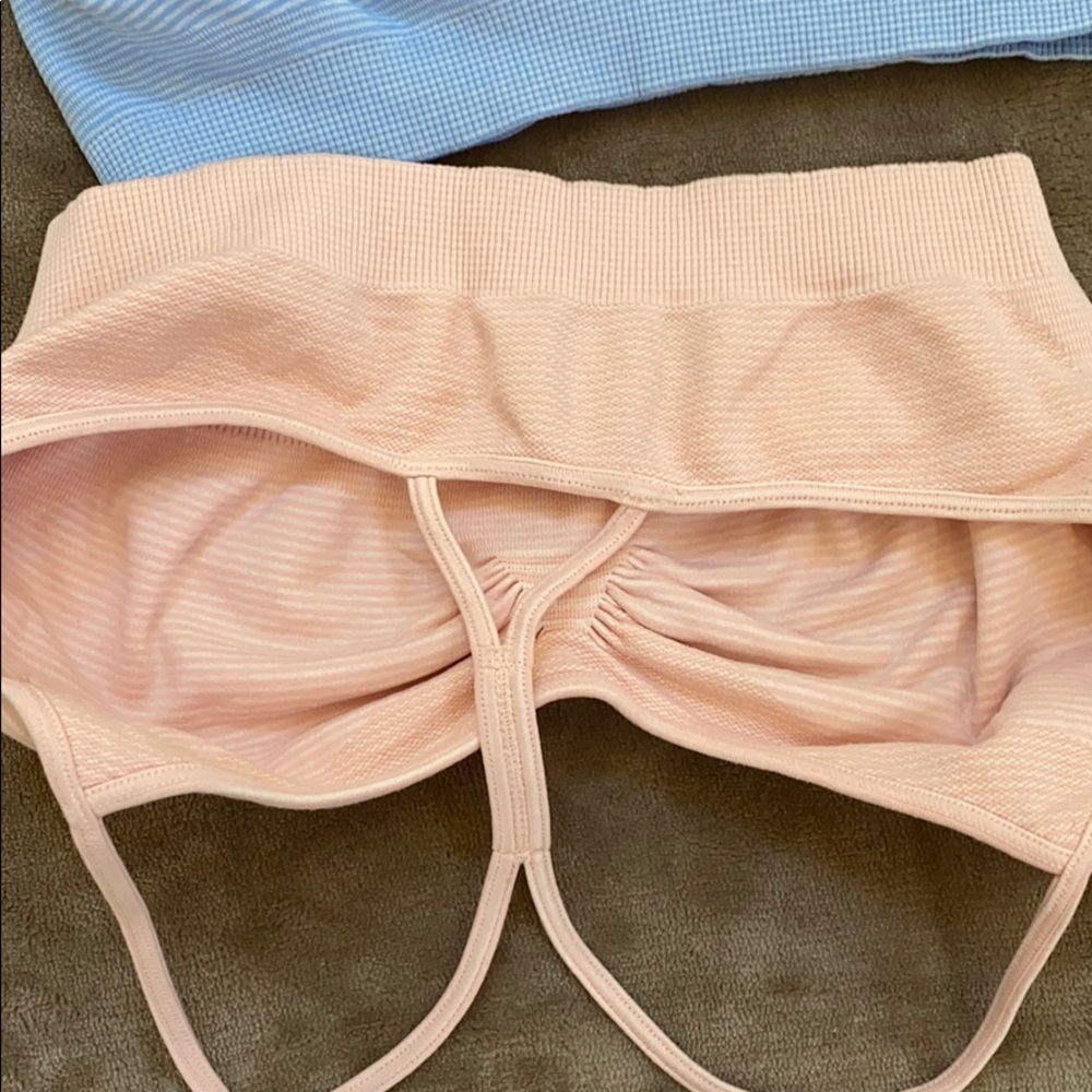 COPY - Bundle of sports bra 2 tone stripes 5x100$ - Picture 15 of 17
